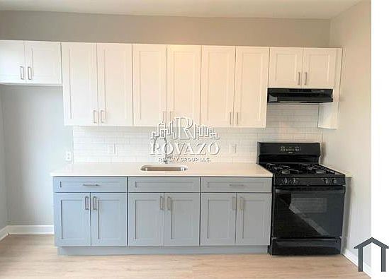 1st image of 49 Chelsea Ave #1