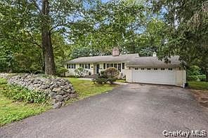 2nd image of 28 River Road