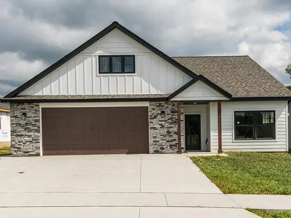510 Kodiak Dr NW, Stewartville, MN 55976