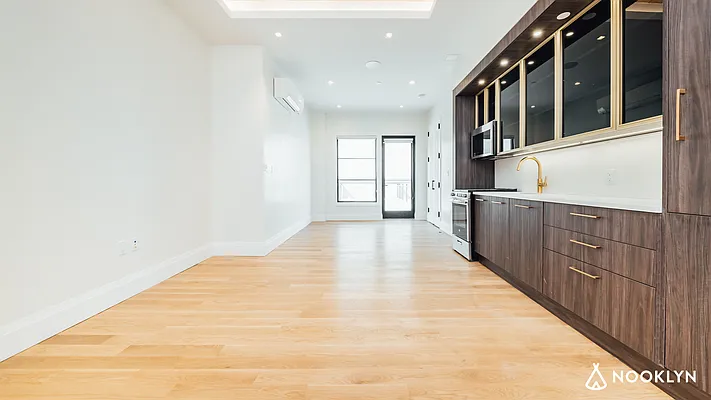 Rented by Nooklyn NYC LLC | media 31