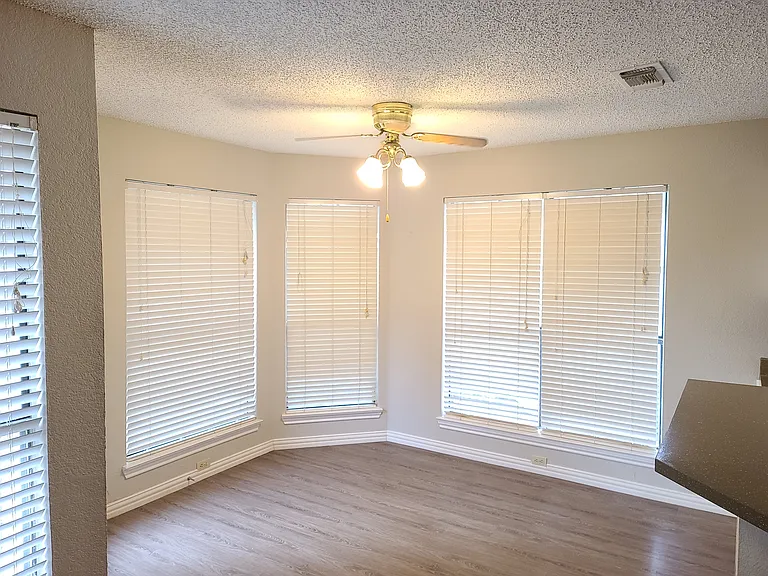 4735 Hollow Tree Dr — Photo 12