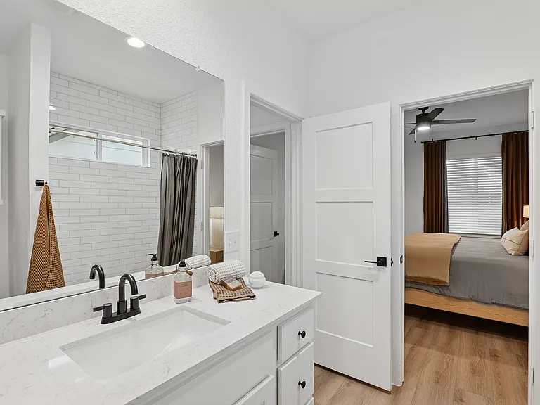 Ellery Lane Apartments Bathroom and Bedrom