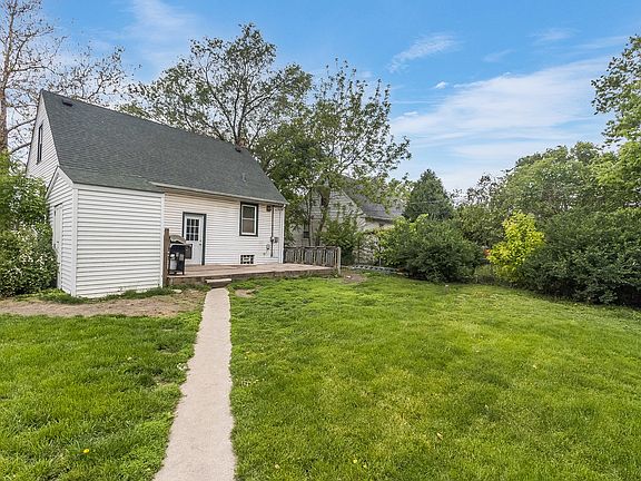 5th image of 17639 Roy St