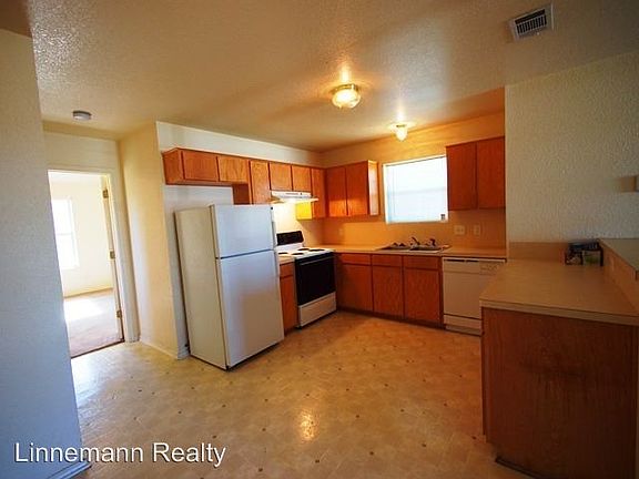 3rd image of 4502 Mattie Dr APT D