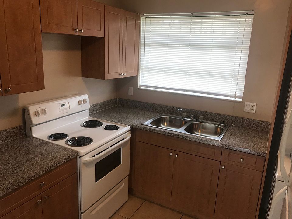 1st image of 13315 Alexandria Dr APT 3