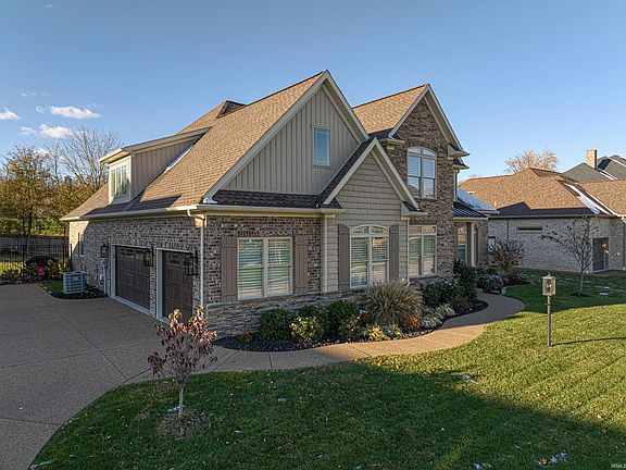 3rd image of 1227 Lakefield Dr