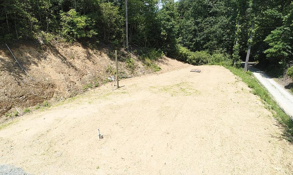 1st image of 90 Cline Branch Rd