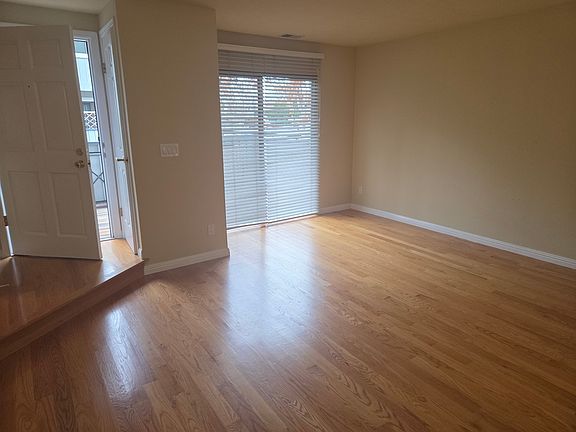 3rd image of 125 Monte Villa Ct #125