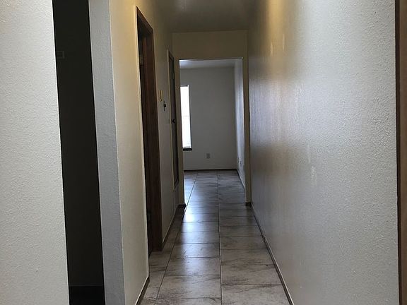 4th image of 2640 Fairway Dr APT D