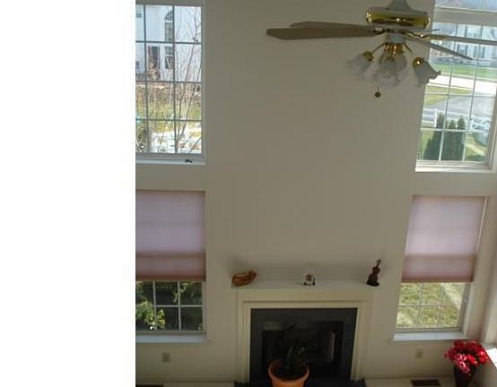 5th image of 504 Red Coat Ln