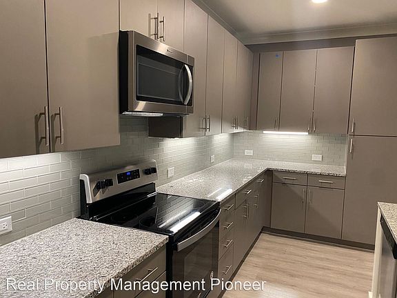 2nd image of 3517 Windhaven Pkwy #1506