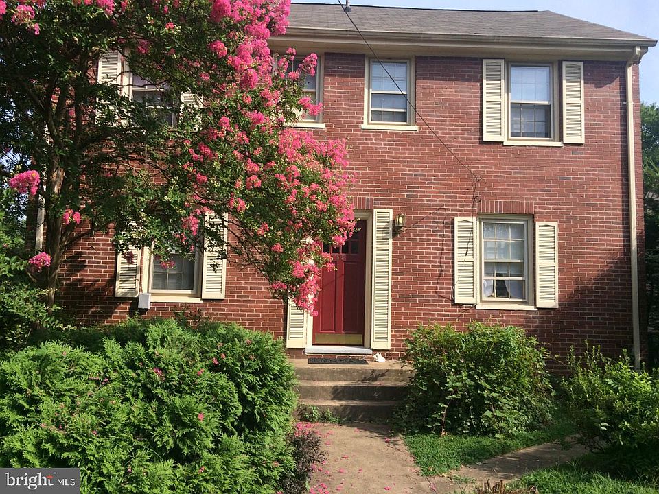 1st image of 515 Pitt St APT 4