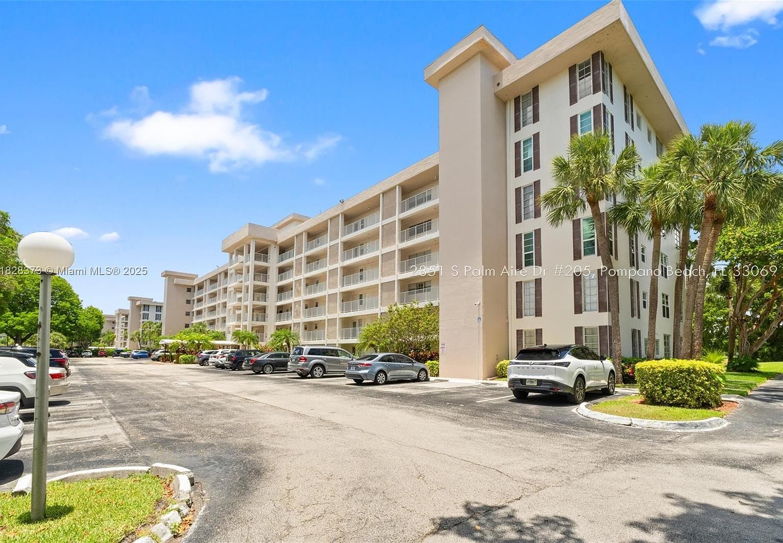 2851 S Palm Aire Dr APT 205