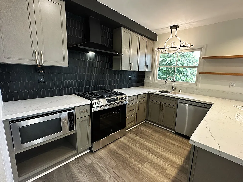 New Kitchen - Photos are enhanced with AI-generated virtual furnishings for illustrative purposes