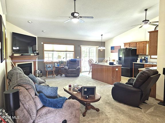 5th image of 1104 Countryside Dr