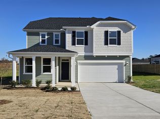 53 Putnam St, Fuquay Varina, NC 27526