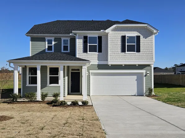 53 Putnam St, Fuquay Varina, NC 27526