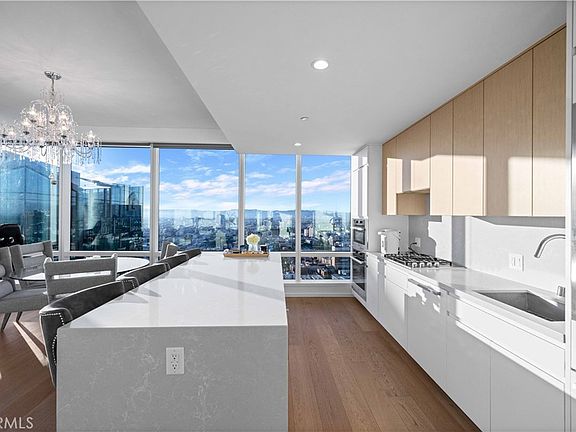 4th image of 877 Francisco St APT 4111
