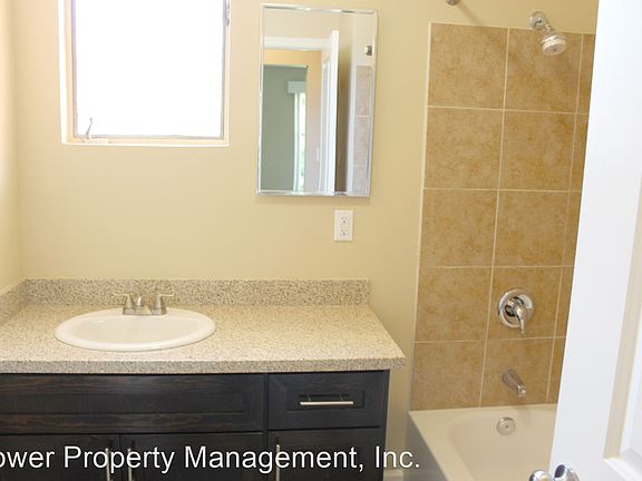 5th image of 659 E Queen St APT 2