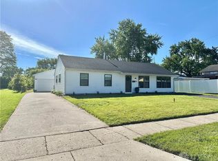 402 W Carpenter Dr, New Carlisle, OH