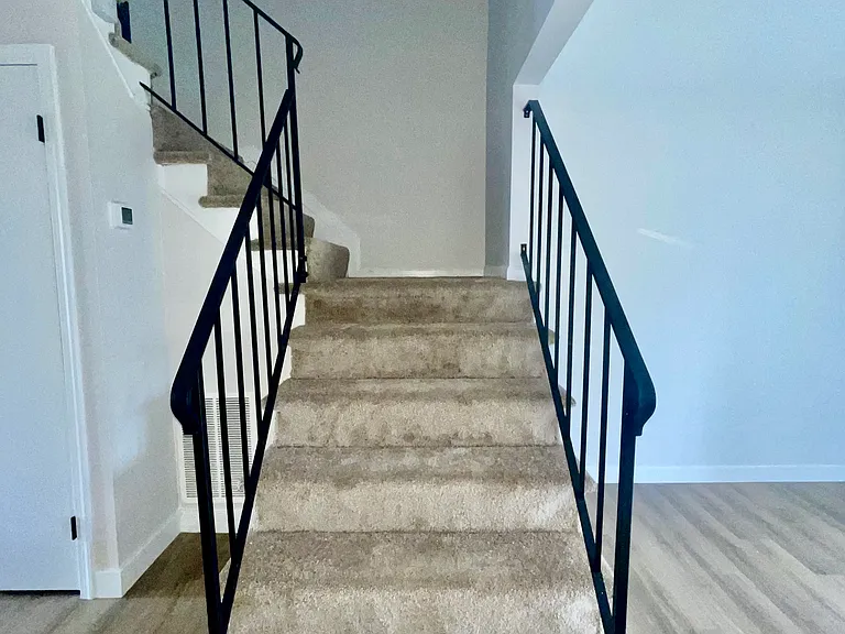 1625 Congressional Ct — Photo 8