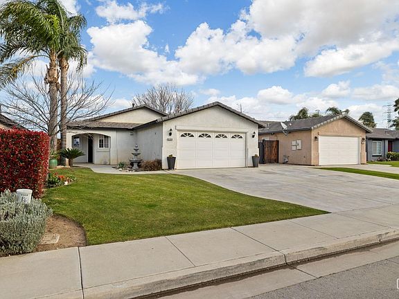 2nd image of 6308 Calabria Dr