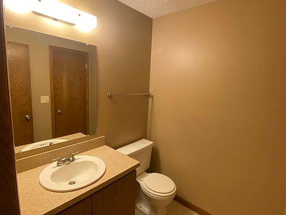 5th image of 3 Emerald Dr #5010