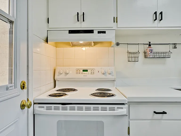 800 W Hacienda Ave — Photo 12