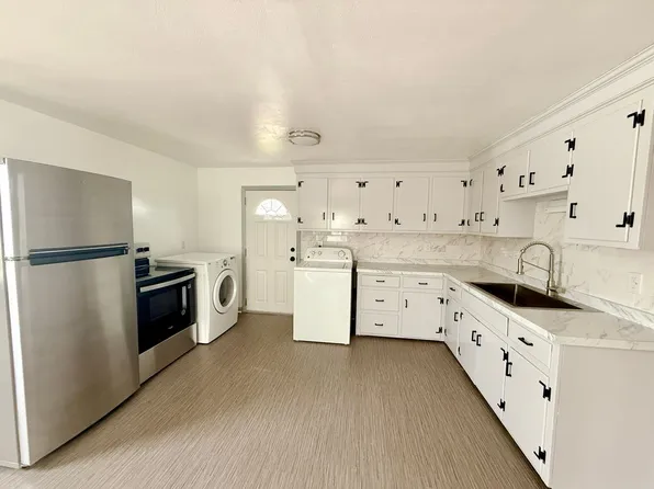 91 Enright St, West Haven, CT 06516