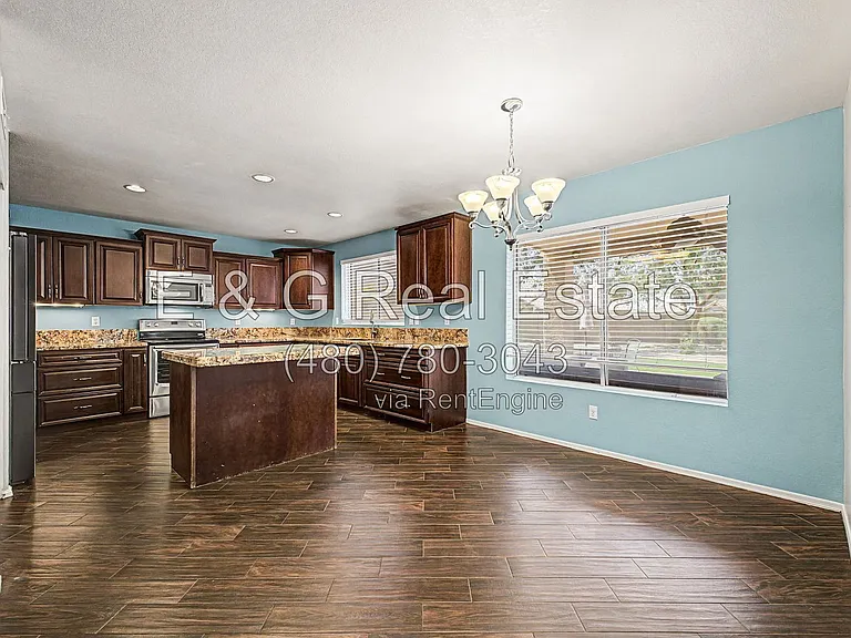 19424 N 33rd Pl — Photo 12