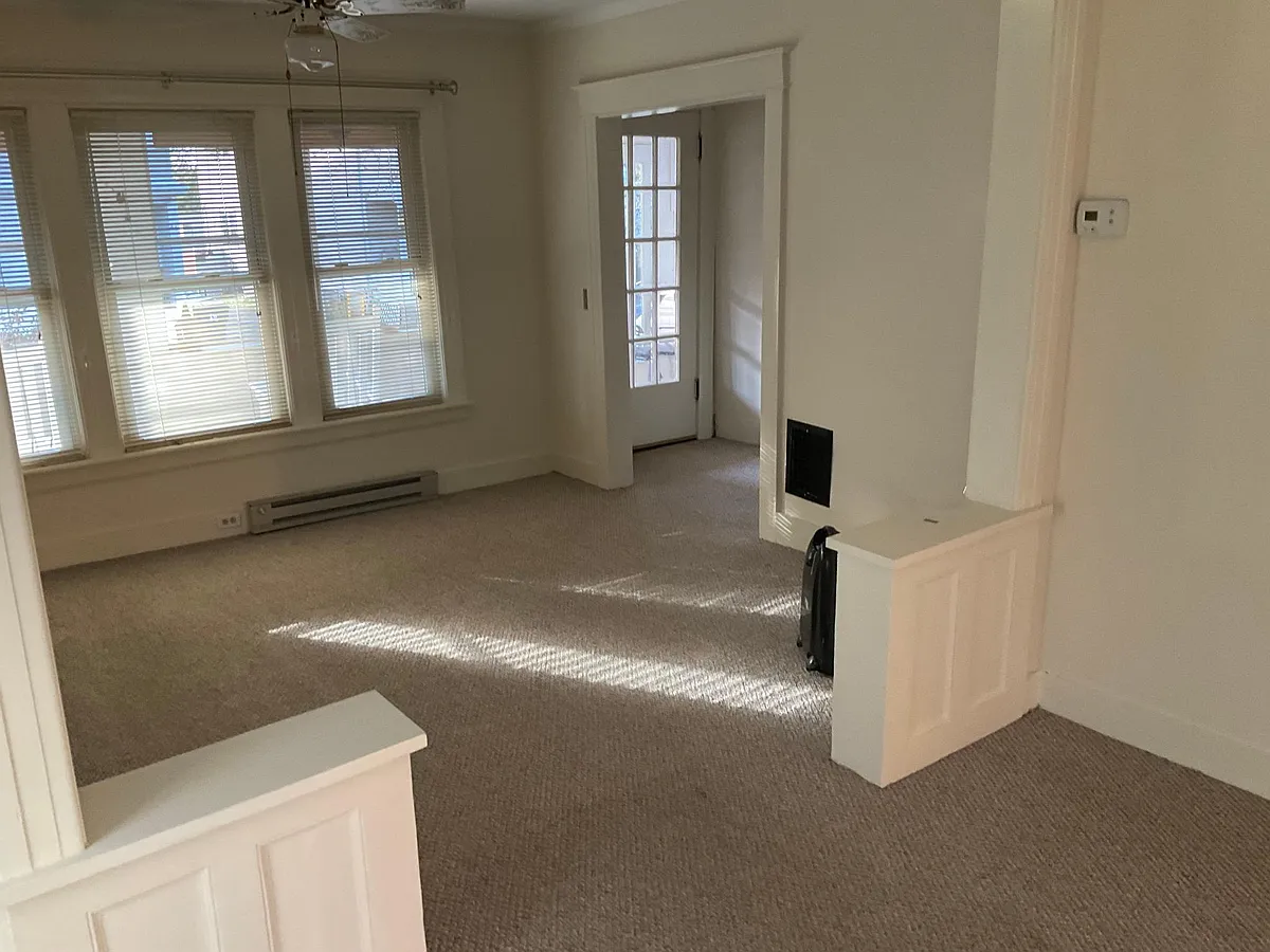 Building Photo - 43 Manitou Ave #1