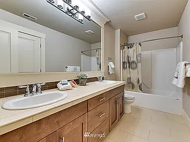 22798 SE 32nd St — Photo 20