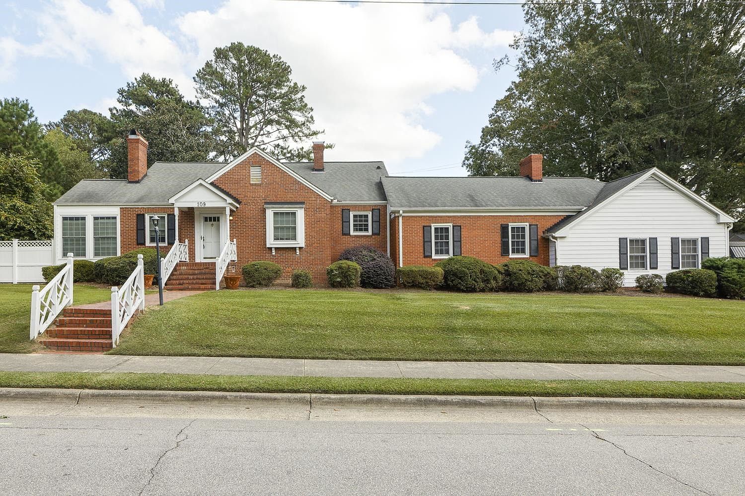 109 S Ennis St, Fuquay Varina, NC 27526 Zillow