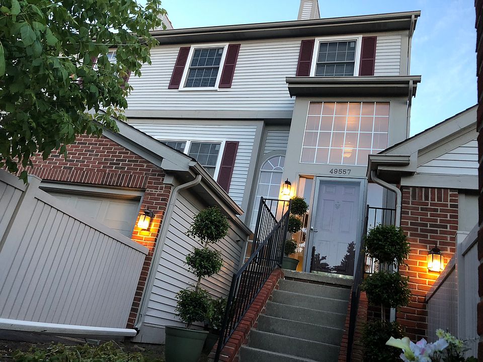 1st image of 49557 Donovan Blvd