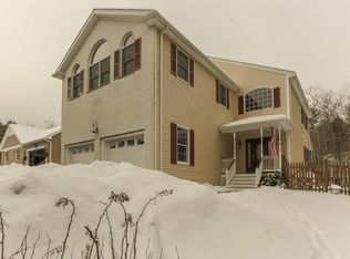 24 Lawndale Cir, Gloucester, MA 01930