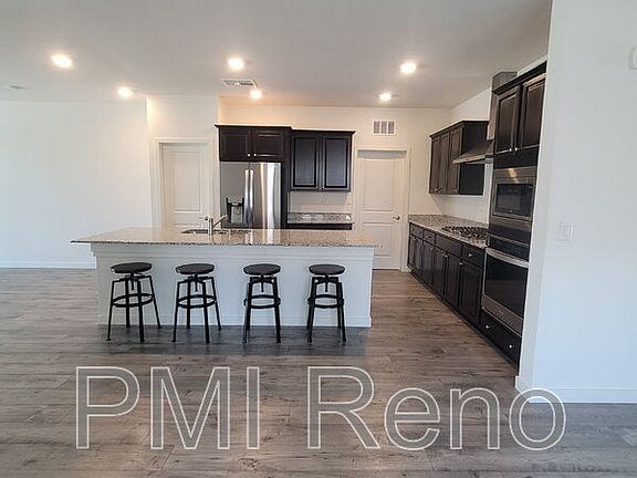 3rd image of 8380 Fenhollow Dr