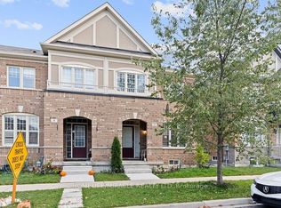11 Thornapple St, Brampton, ON L6R3X2
