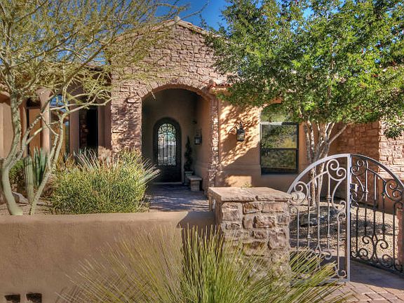 3rd image of 11949 N Sunset Vista Dr