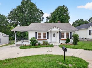 121 Connecticut Ave, Greer, SC 29650