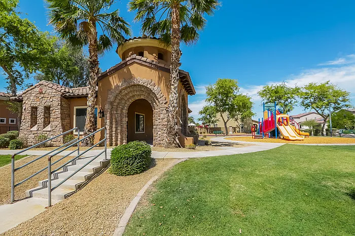 4813 W Leodra Ln — Photo 20