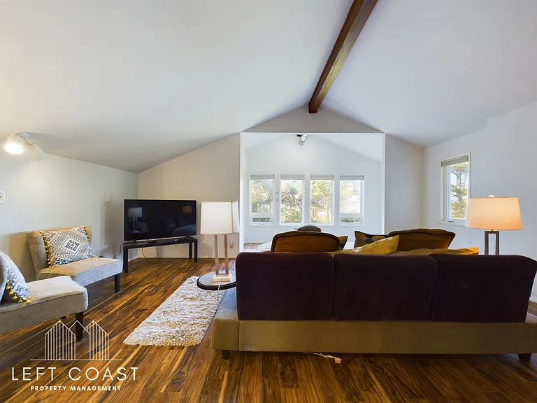 132 Salishan Dr — Photo 92