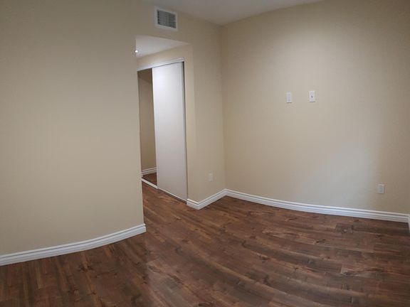 Apartment C - 2bd 2bth Bedroom