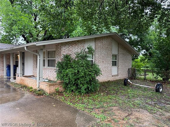 3rd image of 4522 Skywood Dr