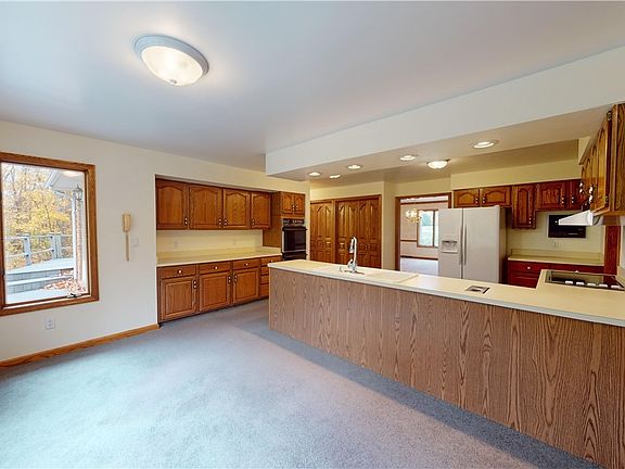 5th image of 11380 Peachtree Dr
