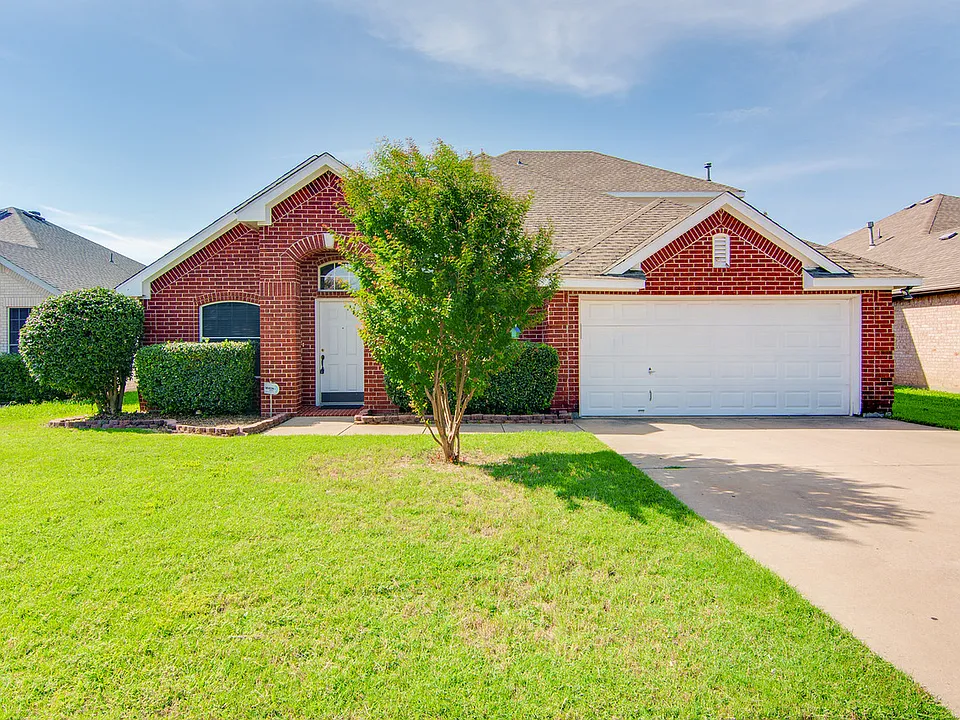 1133 Hillwood Dr