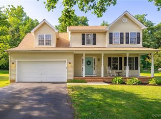 175 Roper Dr, Bowling Green, VA 22427