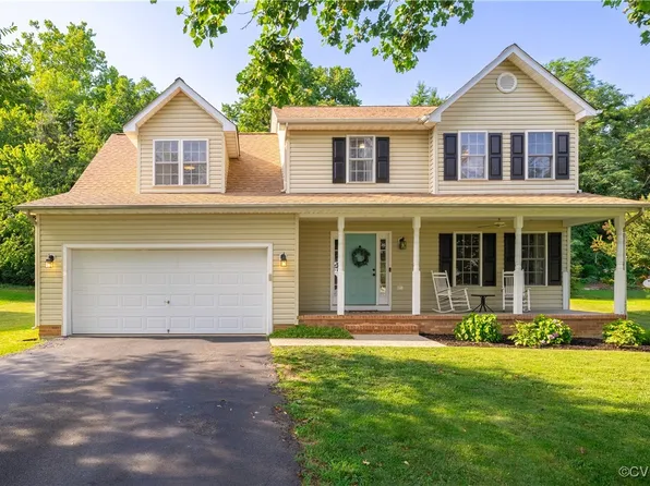 175 Roper Dr, Bowling Green, VA 22427