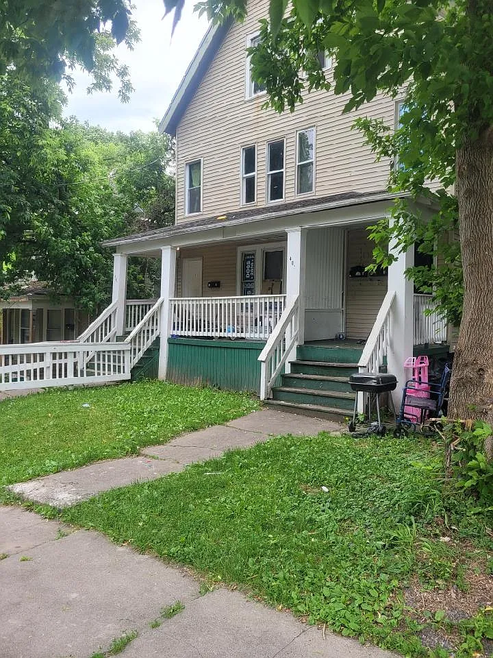 407 Arthur St — Photo 1