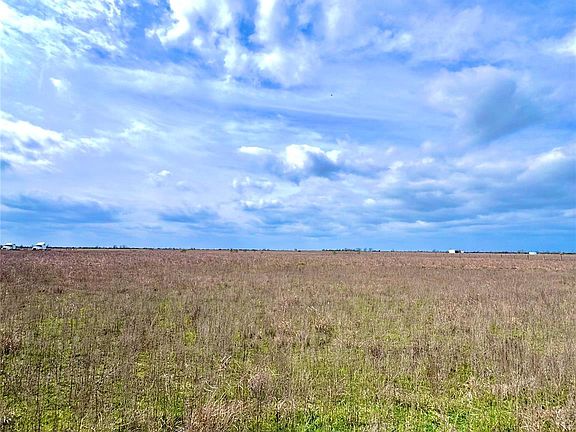 3rd image of TRACT 13 County Road 210