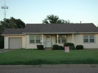 18 Fannin Dr, Tulia, TX 79088
